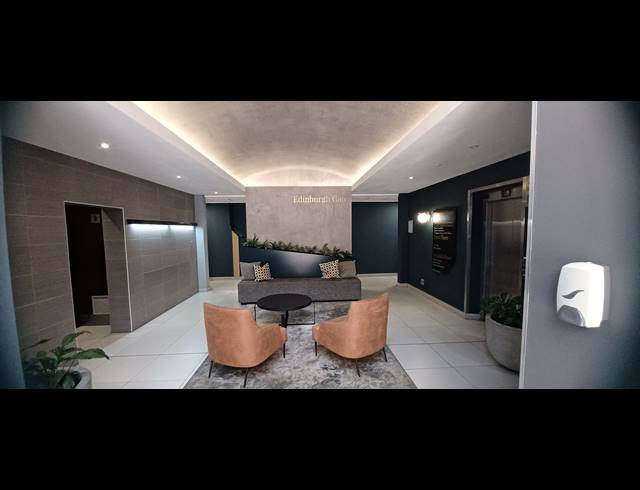 267M² OFFICE TO LET IN HYDE PARK
